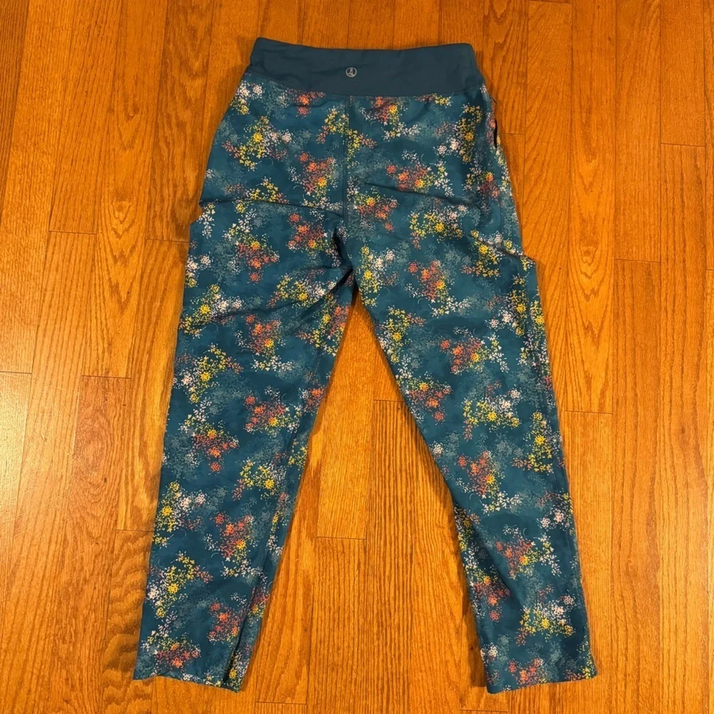 Lands' End Women's Repreve Active Yoga Pants Tie Dye  Size S